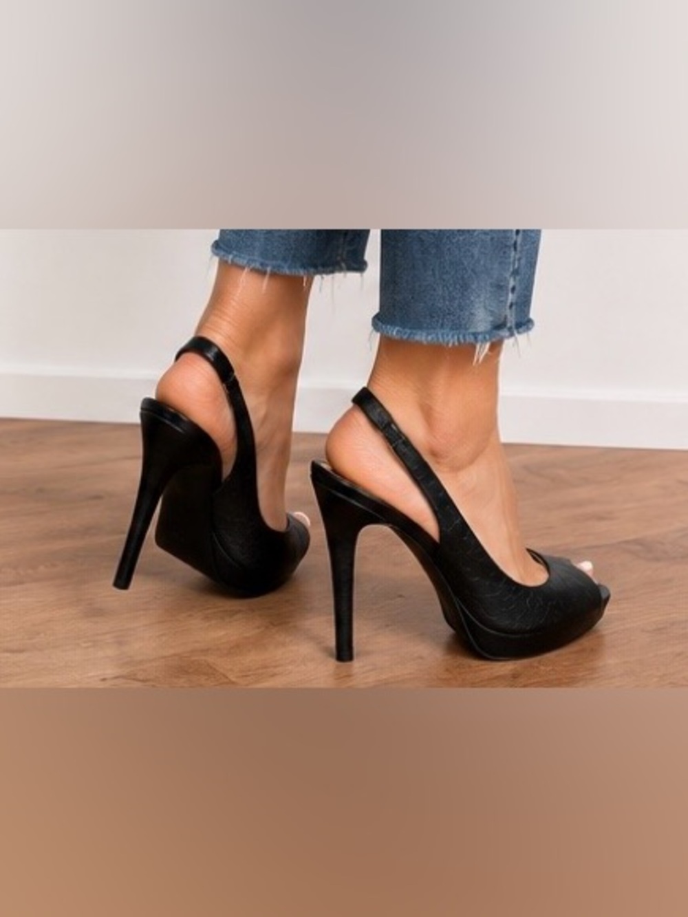 GUESS Black Snakeskin Embossed Peep Toe Platform Slingback Heels Size 6 - Picture 4 of 15